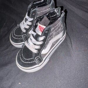Vans toddler high tops (4c)